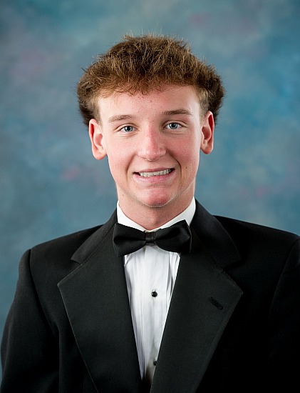 Mason Davis Senior Portraits