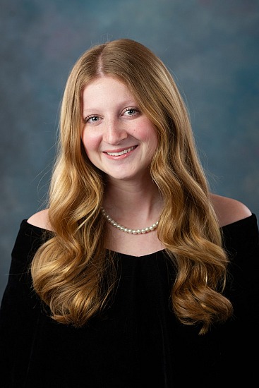 Anna Hughes Senior Portraits